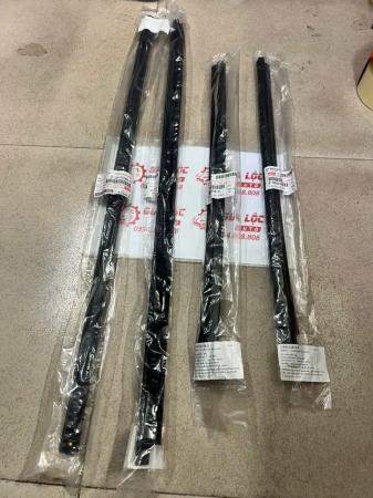 NẸP CHÂN KÍNH NGOÀI ISUZU DMAX 2012 2013 2014 2015 2016 2017 2018 2019 CHÍNH HÃNG