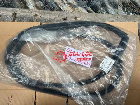 GIOĂNG THÂN XE CÁNH CỬA SAU VINFAST FADIL 42397864 CHÍNH HÃNG GIOĂNG THÂN XE CÁNH CỬA SAU VINFAST FADIL 42397864 CHÍNH HÃNG