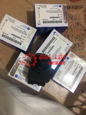 CÔNG TẮC CHỈNH GƯƠNG CHEVROLET CRUZE, LACETTI, LACETTI SE 94506884