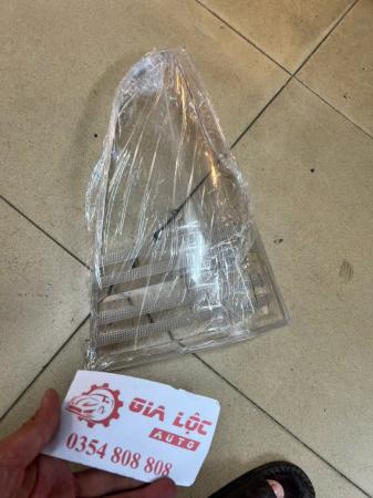 NẮP ĐÈN HẬU TOYOTA INNOVA 2010 GIÁ TỐT