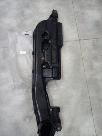 ỐNG HÚT GIÓ VÀO FORD LASER 1.8 GIÁ RẺ 