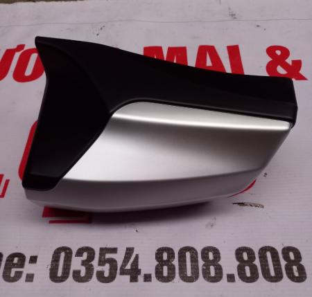 ỐP BẬC LÊN XUỐNG SAU TRÁI ISUZU DMAX 2022 97479691 CHÍNH HÃNG