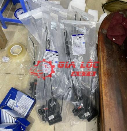 CƠ CẤU NGẬM KHÓA CÁNH CỬA  HYUNDAI I10 HÀNG HÃNG GIÁ RẺ