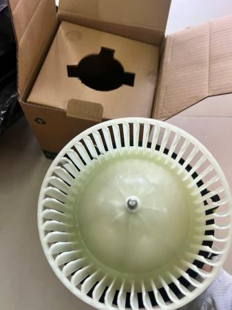 QUẠT GIÀN LẠNH MÁY XÚC MÁY ĐÀO HITACHI
