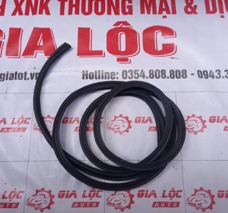 GIOĂNG CỐP SAU  MAZDA 323 HÀNG TỐT GIÁ RẺ