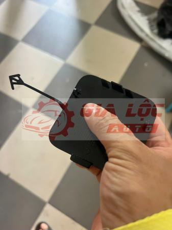 NẮP CHE LỖ MÓC KÉO TRƯỚC XE VINFAST LUX SA CHÍNH HÃNG