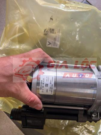 BƠM NÂNG GẦM VINFAST LUX SA