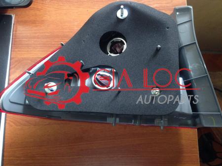 ĐÈN HẬU MIẾNG NGOÀI PHẢI HONDA CIVIC 2008- Gia Lộc Autoparts