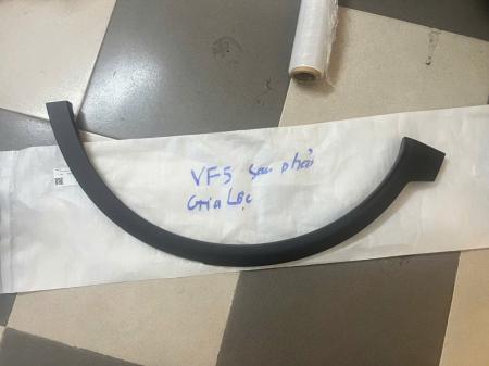 ỐP CUA LỐP VINFAST VF5 SAU PHẢI CHÍNH HÃNG