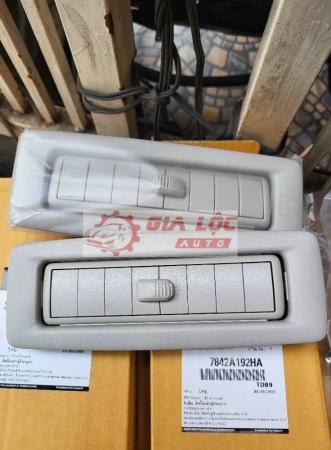 CỬA GIÓ ĐIỀU HOÀ MITSUBISHI PAJERO SPORT 7842A192HA CHÍNH HÃNG