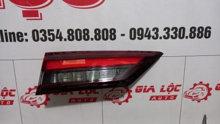 ĐÈN HẬU TRONG MITSUBISHI XPANDER 2022 - 2024  8330B396