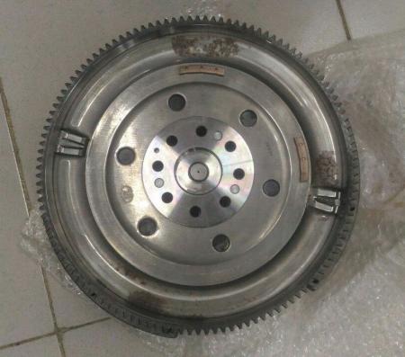 BÁNH ĐÀ CHEVROLET COLORADO CHÍNH HÃNG