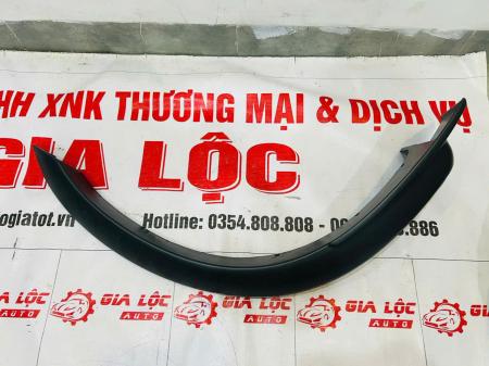 	PHỤ TÙNG FORD GIÁ RẺ ỐP PHỒNG CẢN CUA LỐP TRƯỚC FORD EVEREST 2004 2005 2006 2007 2008 2009