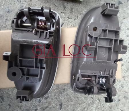 TAY MỞ CỬA TRONG HYUNDAI PORTER 2-Phụ tùng ô tô uy tín Gia Lộc Autoparts
