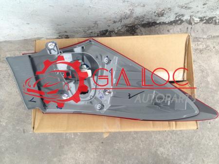 ĐÈN HẬU MIẾNG NGOÀI PHẢI TOYOTA ALTIS 2016-  Gia Lộc Autoparts