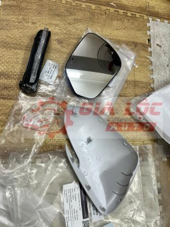 ỐP GÁO GƯƠNG KIA CAREN BÊN LÁI 2022 2023 2024 2025 CHÍNH HÃNG