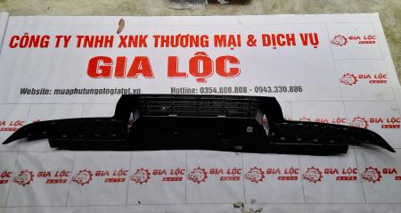 ỐP NHỰA TRÊN CẢN SAU FORD RANGER 2022 N1WZ17B807A