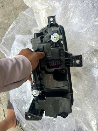 ĐÈN PHA VINFAST LUX A XỊN CHÍNH HIỆU