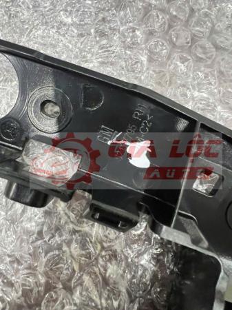 BÁT CÁI CẢN TRƯỚC CHEVROLET COLORADO CHÍNH HÃNG