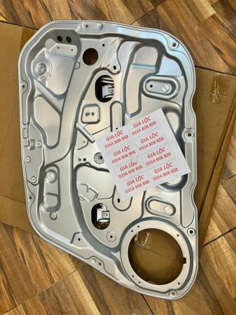 COMPA LÊN XUỐNG KÍNH TRƯỚC PHỤ I30 624802L021