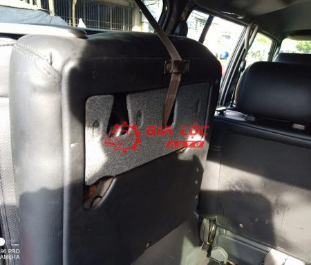 ỐP LƯNG GHẾ THỨ 3 MITSUBISHI PAJERO MR782662 CHÍNH HÃNG