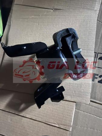 CHÂN MÁY DẦU 323 1999 GIÁ RẺ