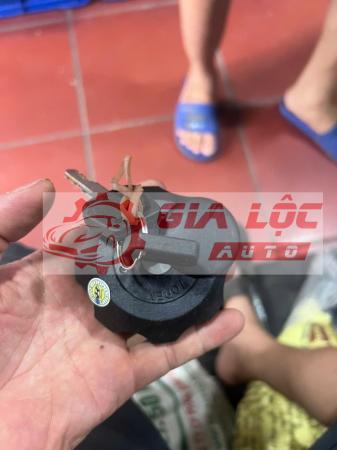 NẮP BÌNH XĂNG HYUNDAI MIGHTY EX8 BẢN THIẾU CHÍNH HÃNG