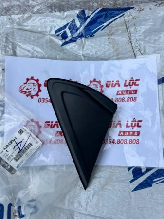 ỐP TAM GIÁC GẦN CHÂN GƯƠNG VINFAST FADIL 42345004 XỊN CHÍNH HIỆU