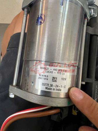 BƠM NÂNG GẦM VINFAST LUX SA LUX A XỊN CHÍNH HIỆU
