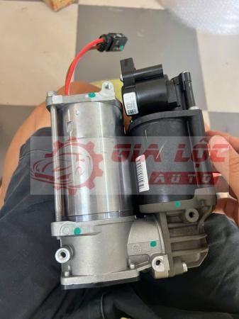 BƠM NÂNG GẦM VINFAST LUX SA