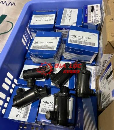 MÔ TƠ BƠM NƯỚC RỬA KÍNH HYUNDAI I10 985101J500
