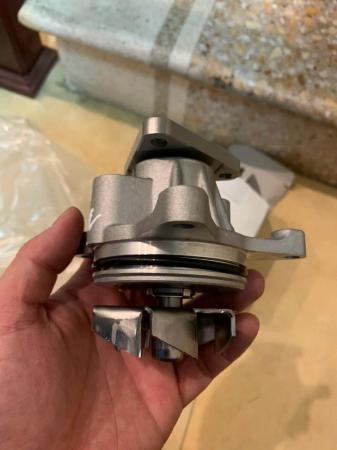 BƠM NƯỚC LÀM MÁT FORD MONDEO ESCAPE MAZDA 6 L32715100A