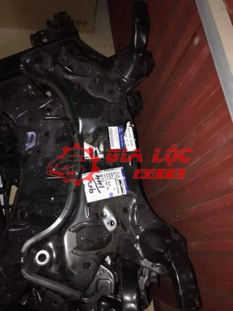 BỆ ĐỠ ĐỘNG CƠ HYUNDAI I10 62400B4000 CHÍNH HÃNG