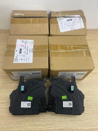 KHAY ĐỂ LY , KHAY ĐỂ CỐC FORD RANGER 2023 CHÍNH HÃNG GIÁ TỐT