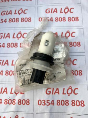 CÔNG TẮC BÁO NƯỚC RỬA KÍNH KIA SEDONA 985203L000 CHÍNH HÃNG