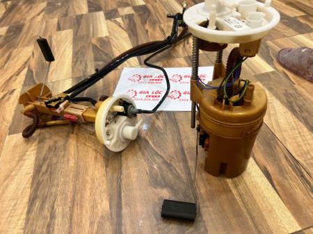 CỤM BƠM XĂNG VINFAST LUX SA THÁO XE CHÍNH HIỆU