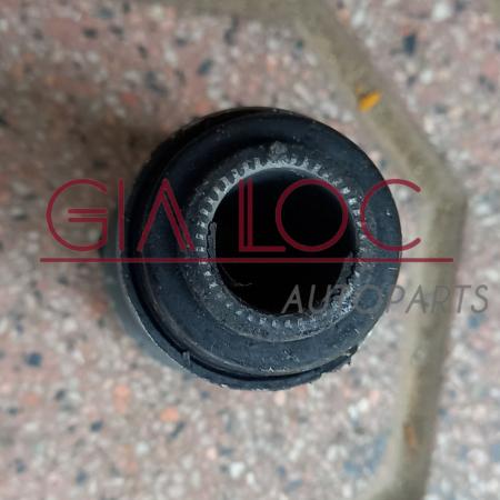 Cao su càng A dưới to Suzuki Vitara 1997-2005-Phụ tùng ô tô Gia Lộc