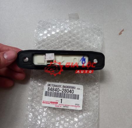 CÔNG TẮC MỞ CỐP SAU TOYOTA YARIS CHÍNH HÃNG GIÁ RẺ